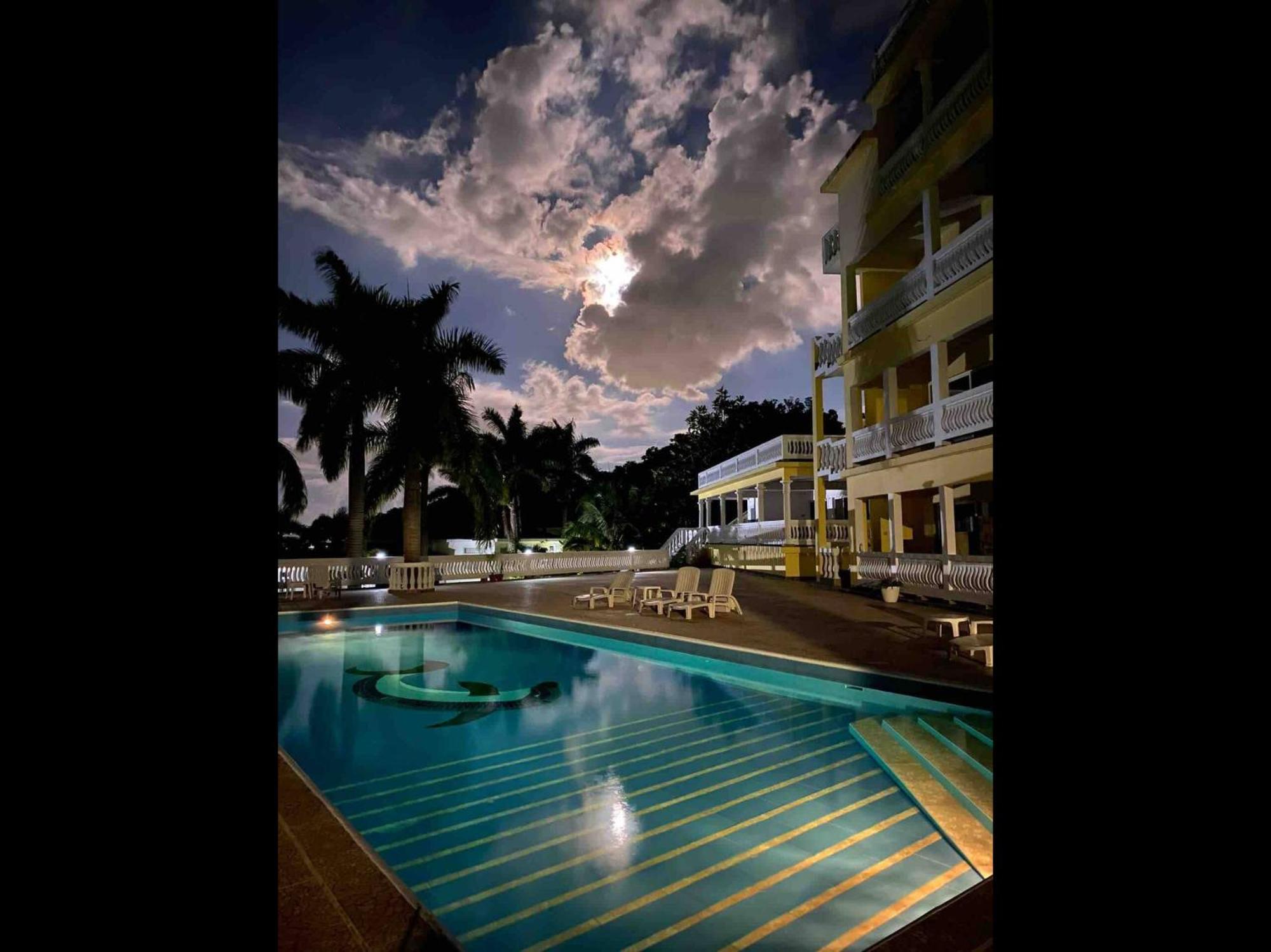 Spring Garden Mobay Resort Бухта Монтего Экстерьер фото